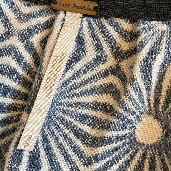 Free People So Much Sun Mini Skirt SZ Sm Pleated - Picture 15 of 15